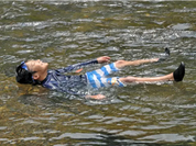 秋川渓谷の夏の川遊び体験 親子で飛び込み・川流れ・生きもの観察（東京山側DMC）