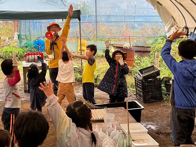 【6/20・6/21・6/28】親子で田植え体験｜あきる野・秋川の田んぼで泥んこ＆生きもの探し（東京山側DMC）